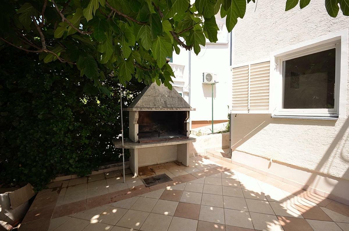 Apartmani Ana Tribalj Exterior foto